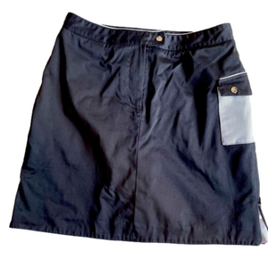 - Women’s Astra classic size 4 skort